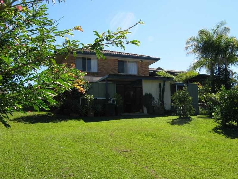 9 Tathra Glen, Ocean Shores NSW 2483