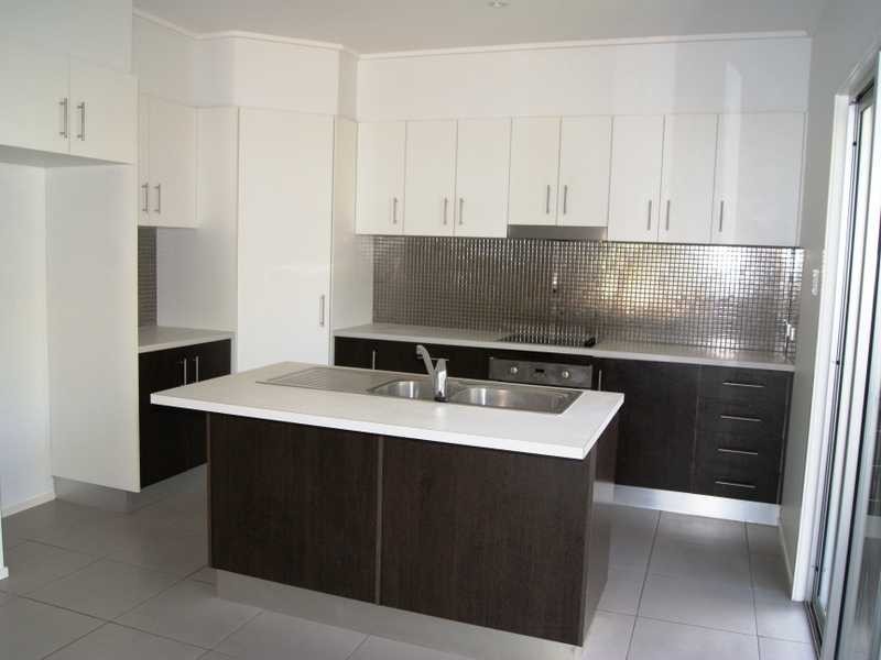 2/92 Rajah Road, Ocean Shores NSW 2483