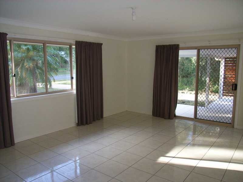 30 Rajah Road, Ocean Shores NSW 2483