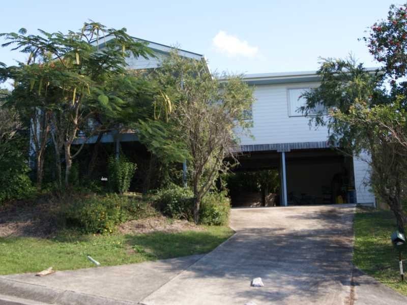 1 Harah, Ocean Shores NSW 2483