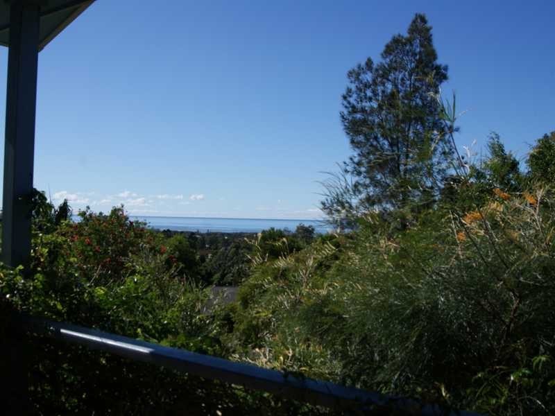 1 Harah, Ocean Shores NSW 2483