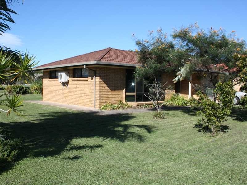 20 Balemo Drive, Ocean Shores NSW 2483