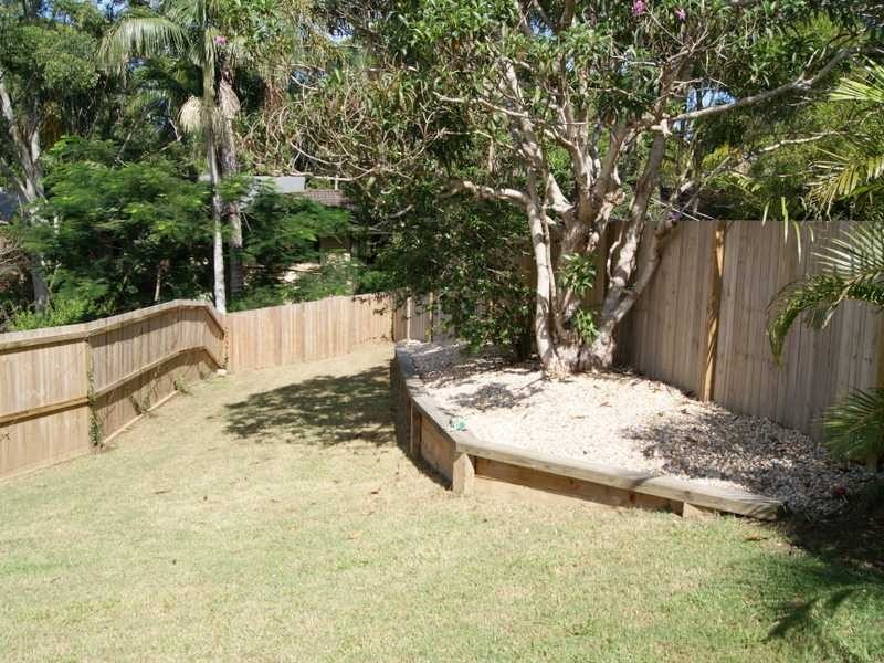 12 Rajah Road, Ocean Shores NSW 2483