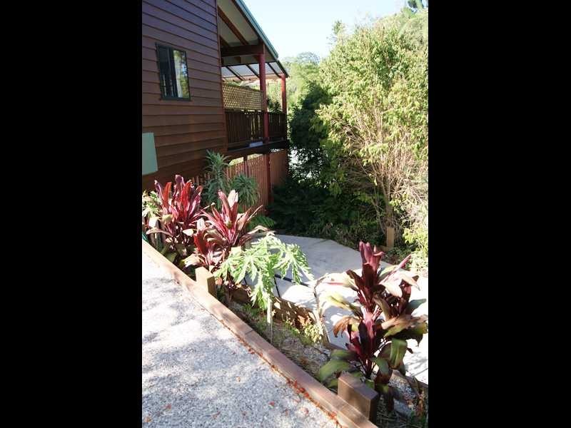 13 Rajah Road, Ocean Shores NSW 2483