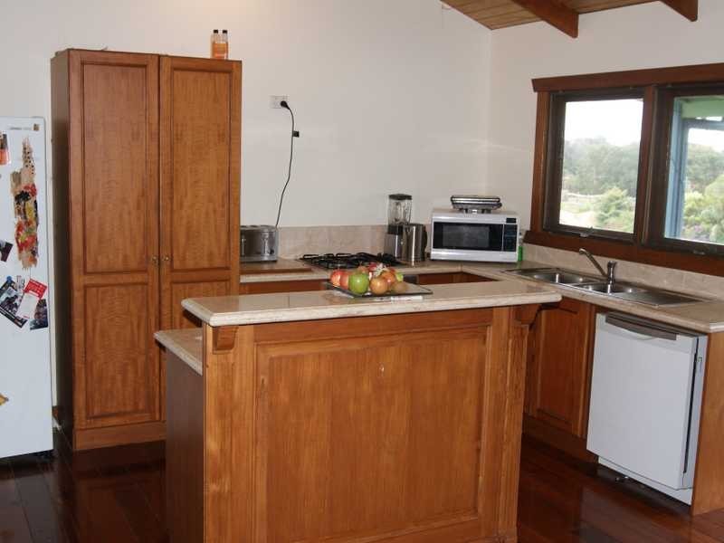 4 Jarrah Crescent, Ocean Shores NSW 2483