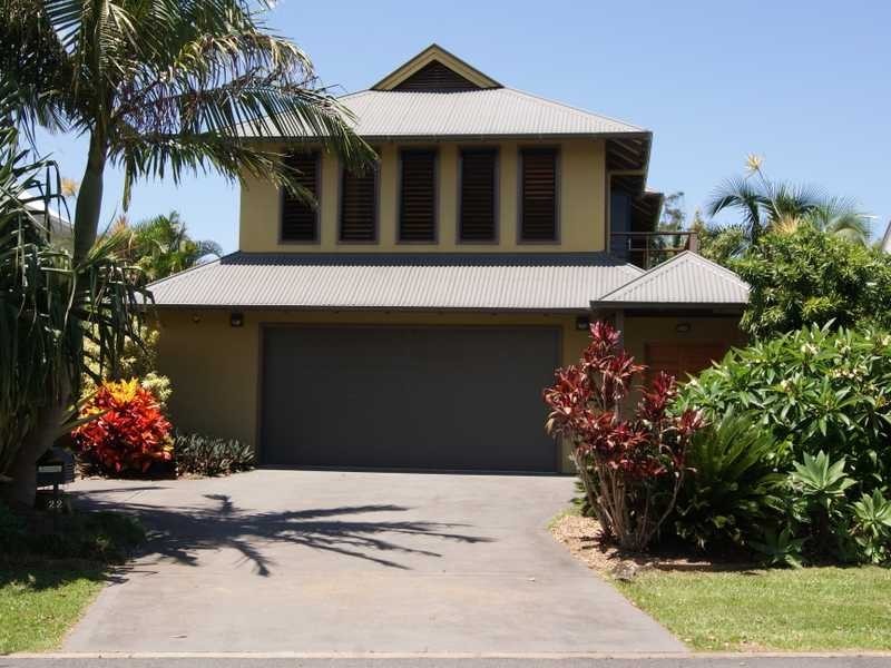 22 Mia Court, Ocean Shores NSW 2483