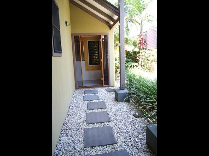 22 Mia Court, Ocean Shores NSW 2483