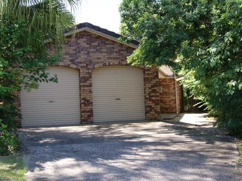 10 Aloota Court, Ocean Shores NSW 2483