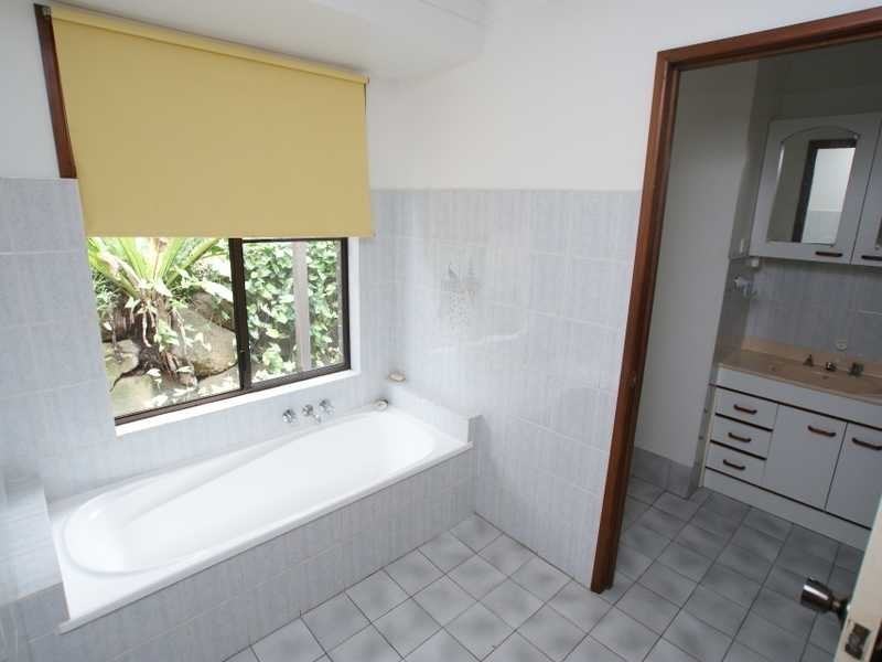 105 Balemo Drive, Ocean Shores NSW 2483