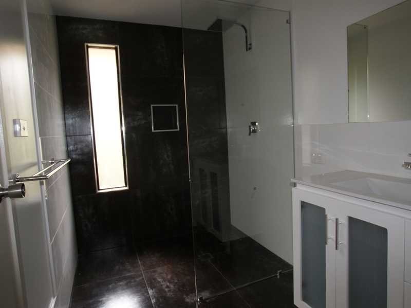 House 2 / 3 Arika Avenue, Ocean Shores NSW 2483