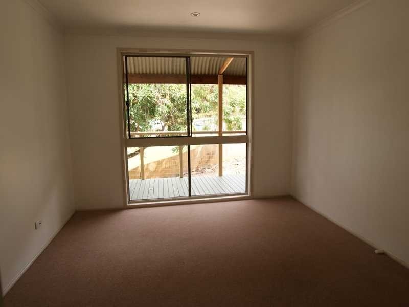 House 2 / 3 Arika Avenue, Ocean Shores NSW 2483