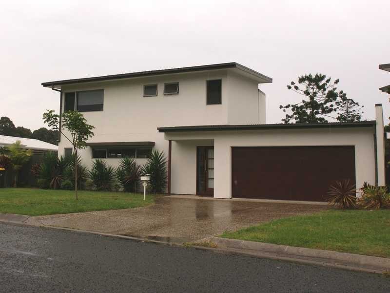 1/1 Gara Court, Ocean Shores NSW 2483