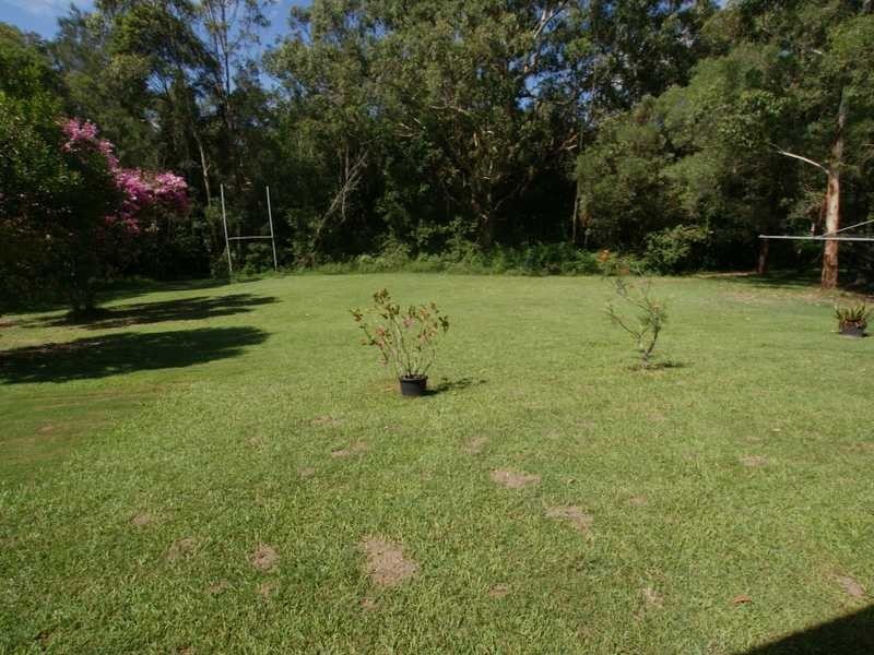 4 Bass Court, Ocean Shores NSW 2483