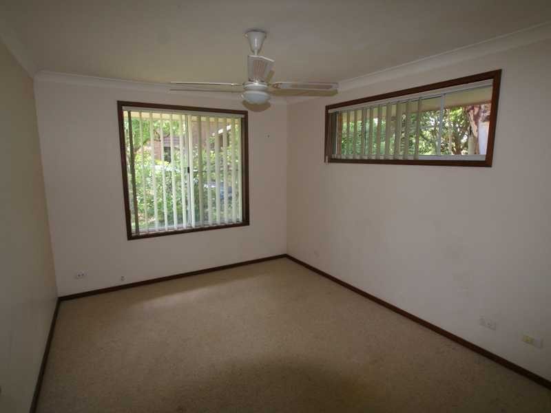 4 Bass Court, Ocean Shores NSW 2483