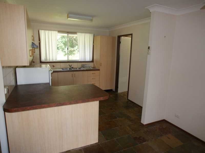 4 Bass Court, Ocean Shores NSW 2483