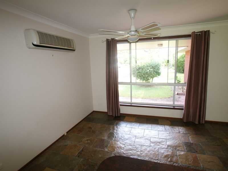 4 Bass Court, Ocean Shores NSW 2483