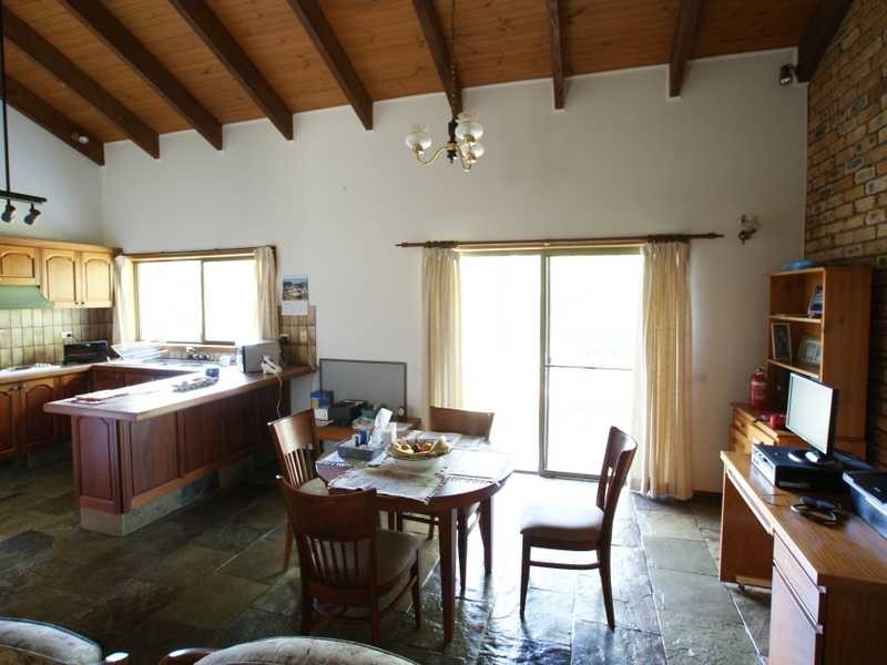 2 Wirruna Avenue, Ocean Shores NSW 2483