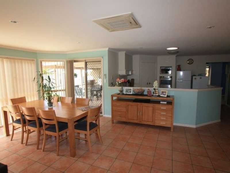 9 Natan Court, Ocean Shores NSW 2483