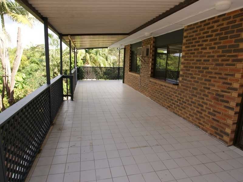 14 Goondooloo Drive, Ocean Shores NSW 2483