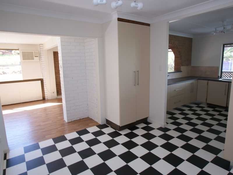 14 Goondooloo Drive, Ocean Shores NSW 2483