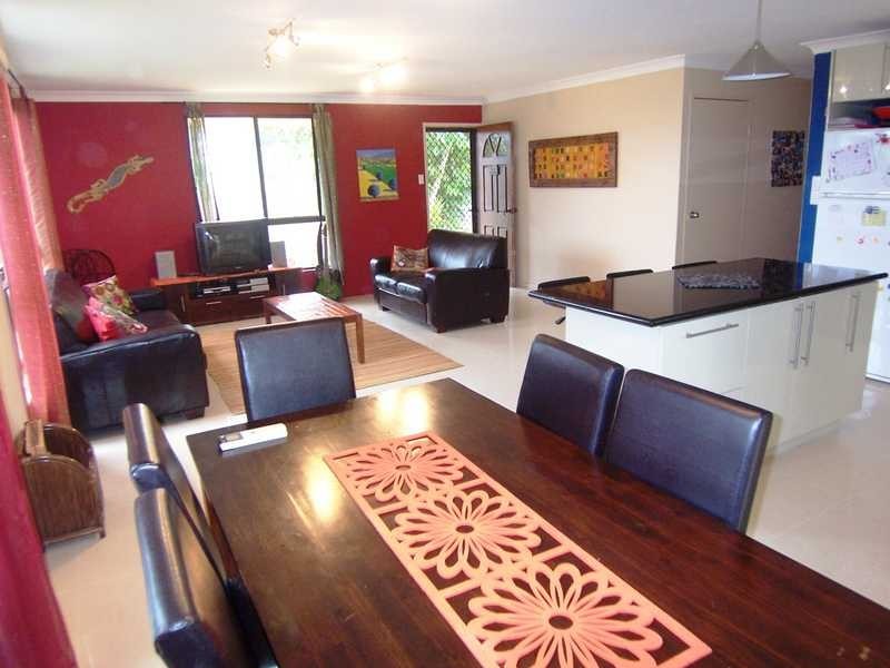 6 Kumbellin Glen, Ocean Shores NSW 2483