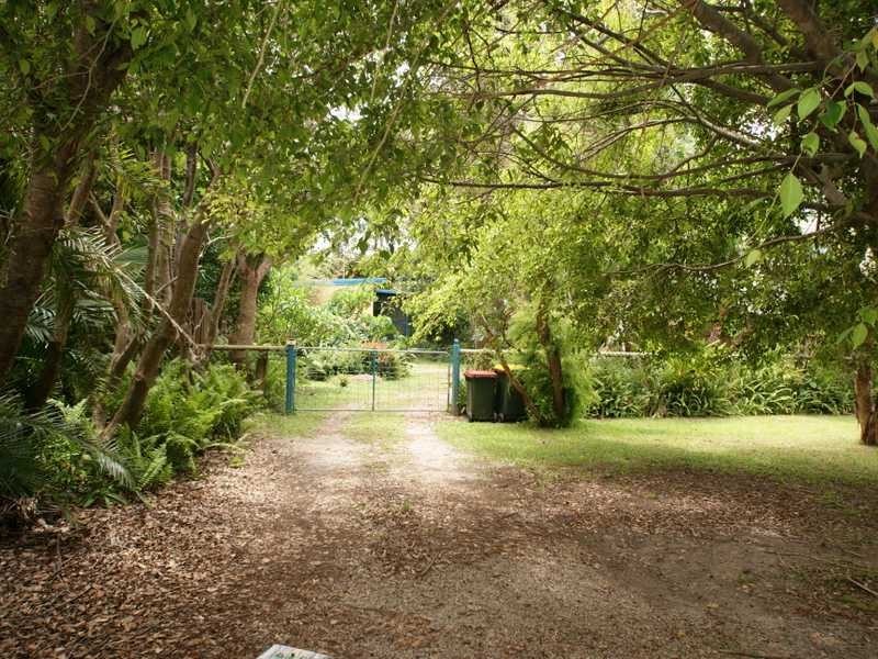 5 Peter Street, South Golden Beach NSW 2483