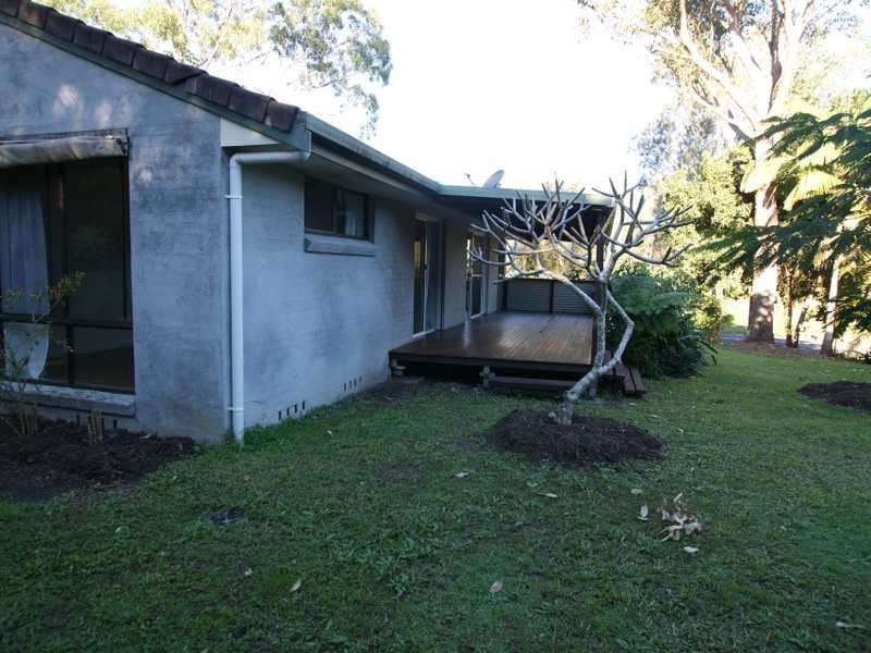 57 Balemo Drive, Ocean Shores NSW 2483