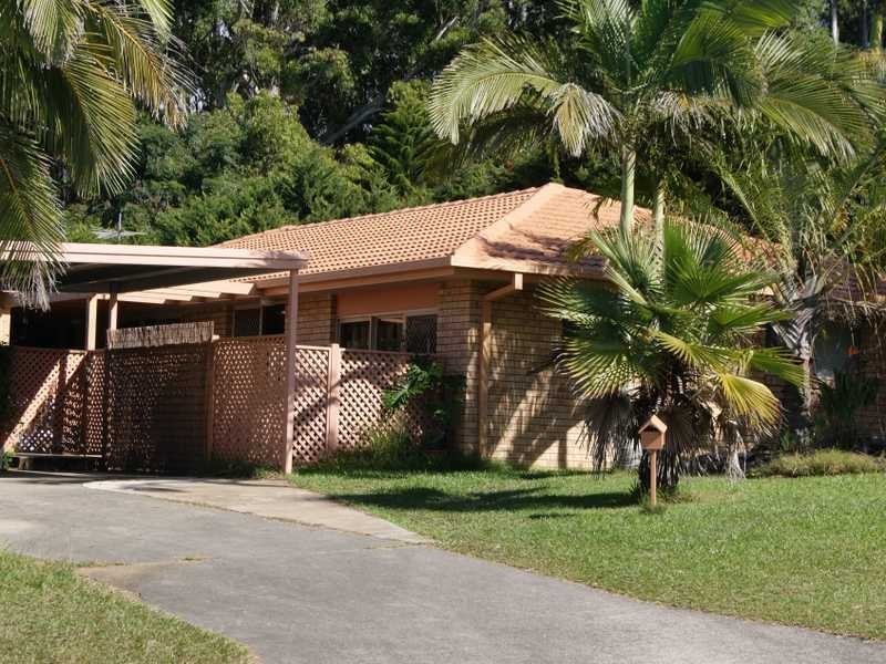 2 Banool Circuit, Ocean Shores NSW 2483