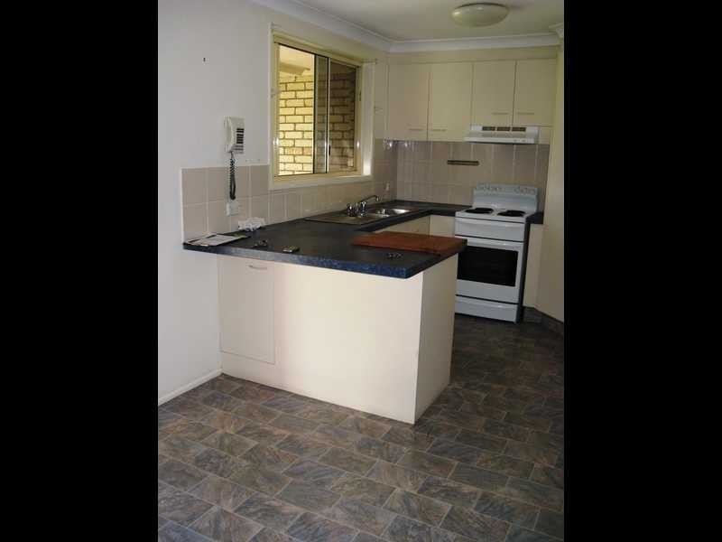 17 Glendale Crescent, Ocean Shores NSW 2483