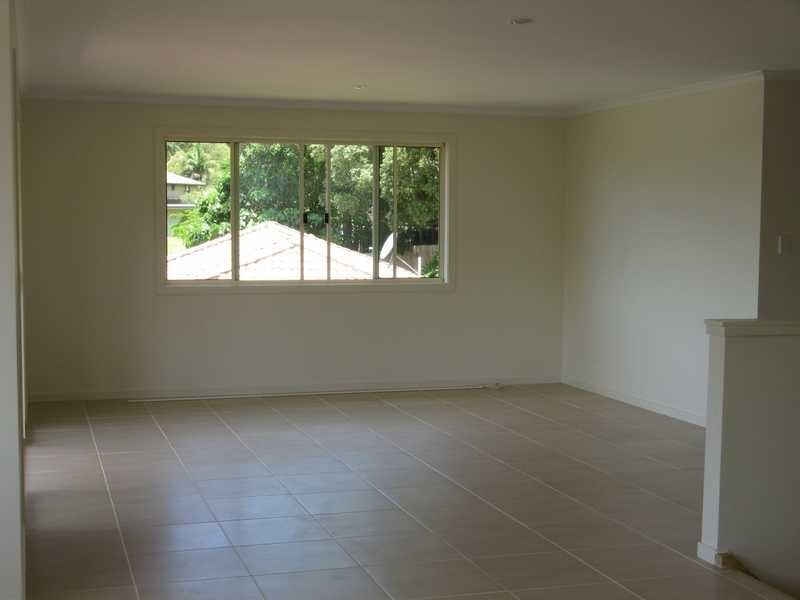 19b Coomburra Crescent, Ocean Shores NSW 2483