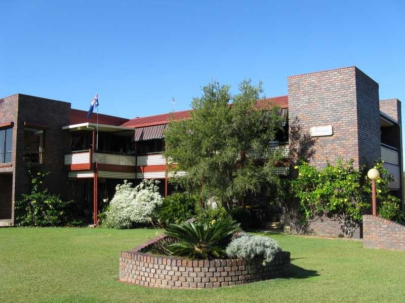 34 Warrambool Road, Ocean Shores NSW 2483