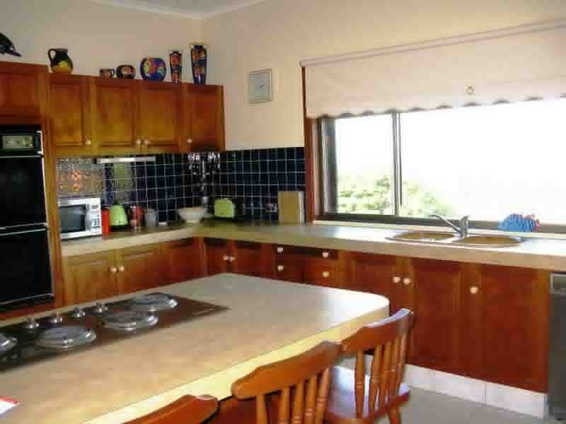 34 Warrambool Road, Ocean Shores NSW 2483