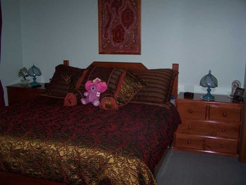 10 Nandroya Avenue, Ocean Shores NSW 2483