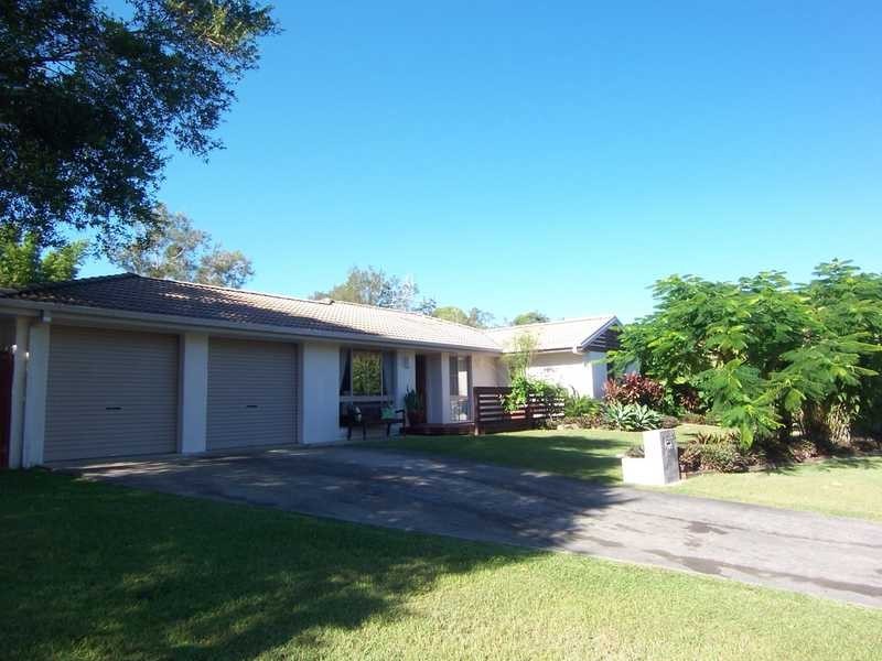 30 Natan Court, Ocean Shores NSW 2483