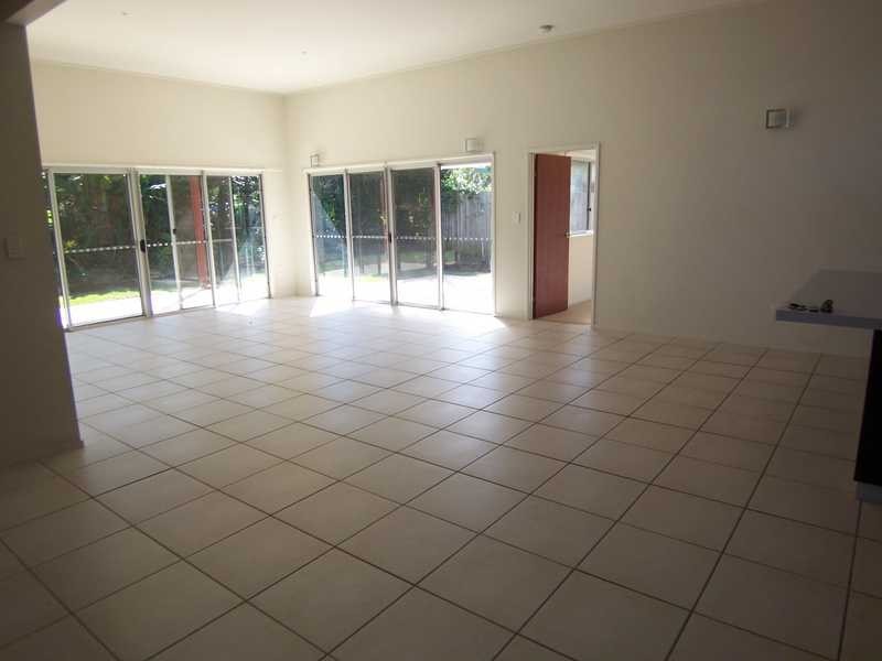 1/46 Rajah Road, Ocean Shores NSW 2483