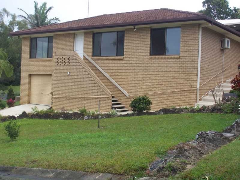 1 Kumbellin Glen, Ocean Shores NSW 2483