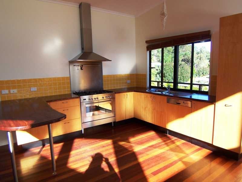 6 Coomburra Crescent, Ocean Shores NSW 2483