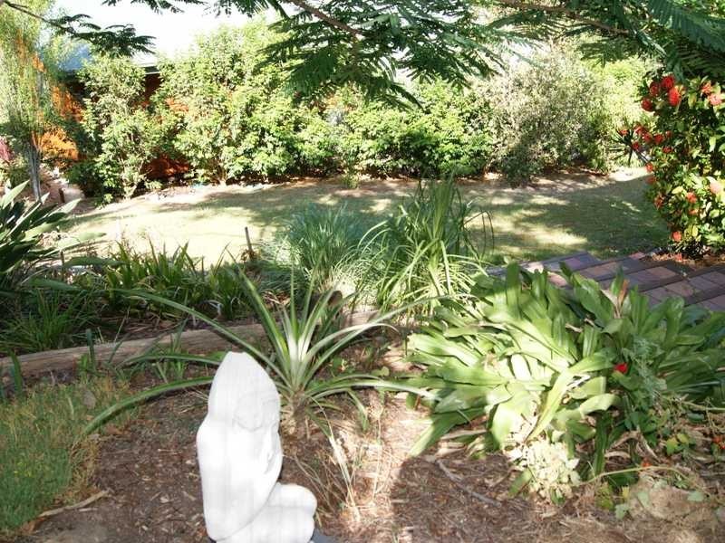 13 Rajah Road, Ocean Shores NSW 2483