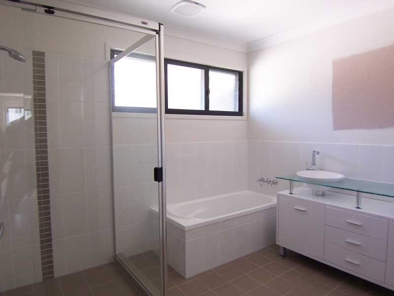 1/3 Bindaree Way, Ocean Shores NSW 2483