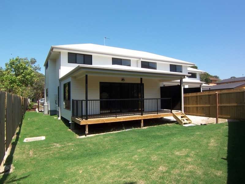 4/3 Bindaree Way, Ocean Shores NSW 2483