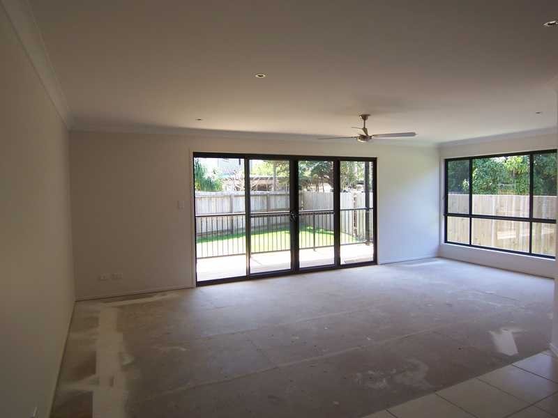 4/3 Bindaree Way, Ocean Shores NSW 2483