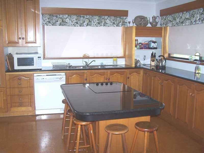 12 Goolara Court, Ocean Shores NSW 2483