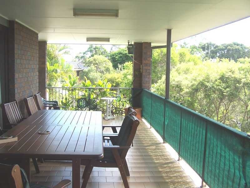 12 Goolara Court, Ocean Shores NSW 2483