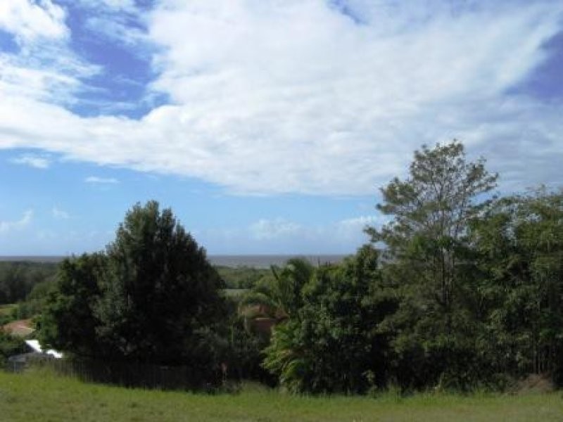 8 Jarrah Crescent, Ocean Shores NSW 2483