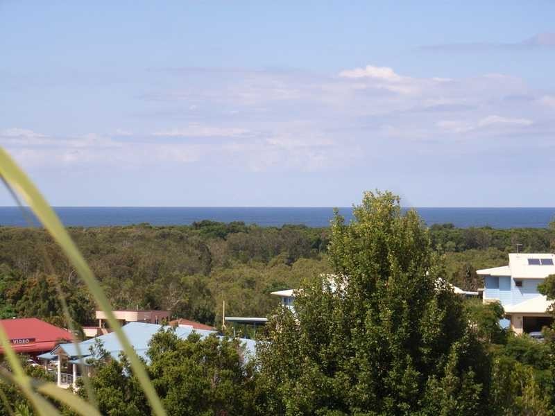 12 Jarrah Crescent, Ocean Shores NSW 2483