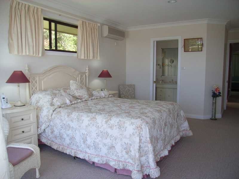 12 Jarrah Crescent, Ocean Shores NSW 2483