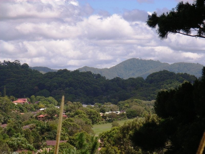 10 Narooma Drive, Ocean Shores NSW 2483