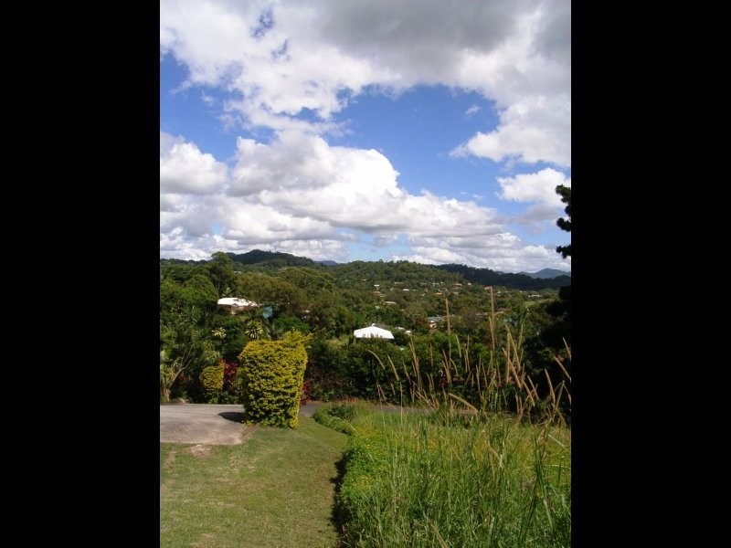 10 Narooma Drive, Ocean Shores NSW 2483