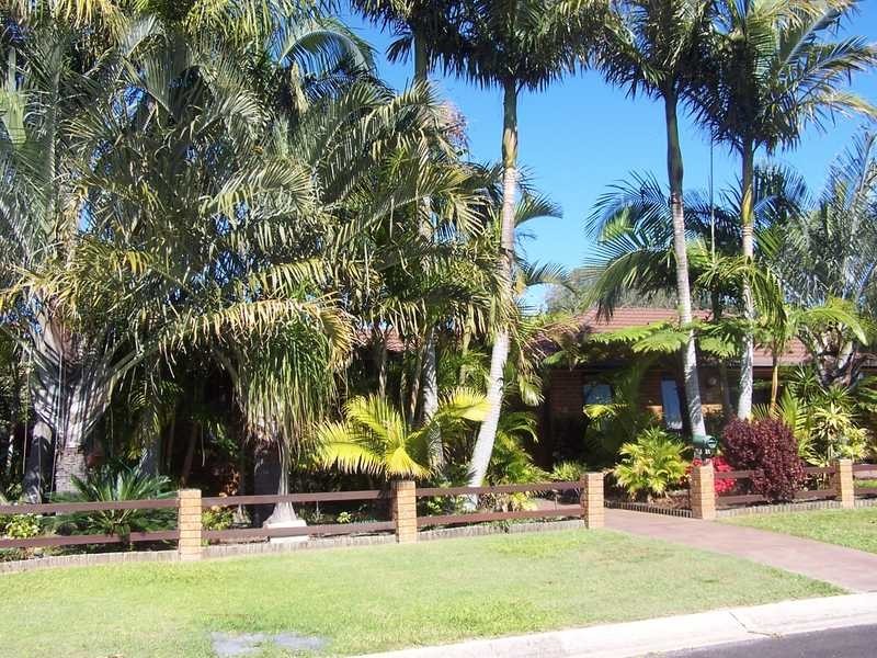 19 Natan Court, Ocean Shores NSW 2483