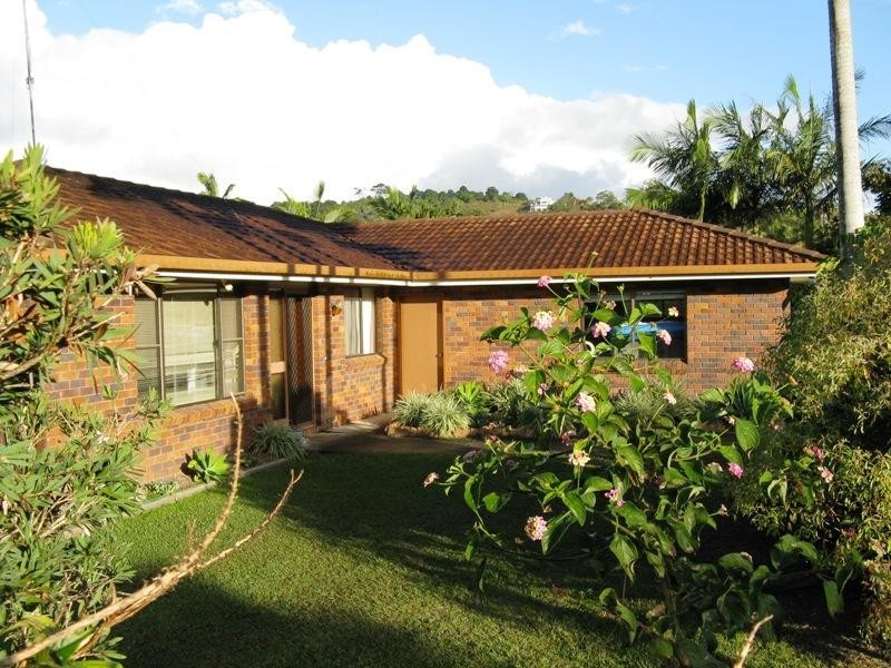 5 Wahlooga Way, Ocean Shores NSW 2483